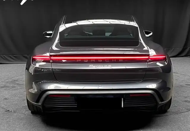 Porsche Taycan view 7