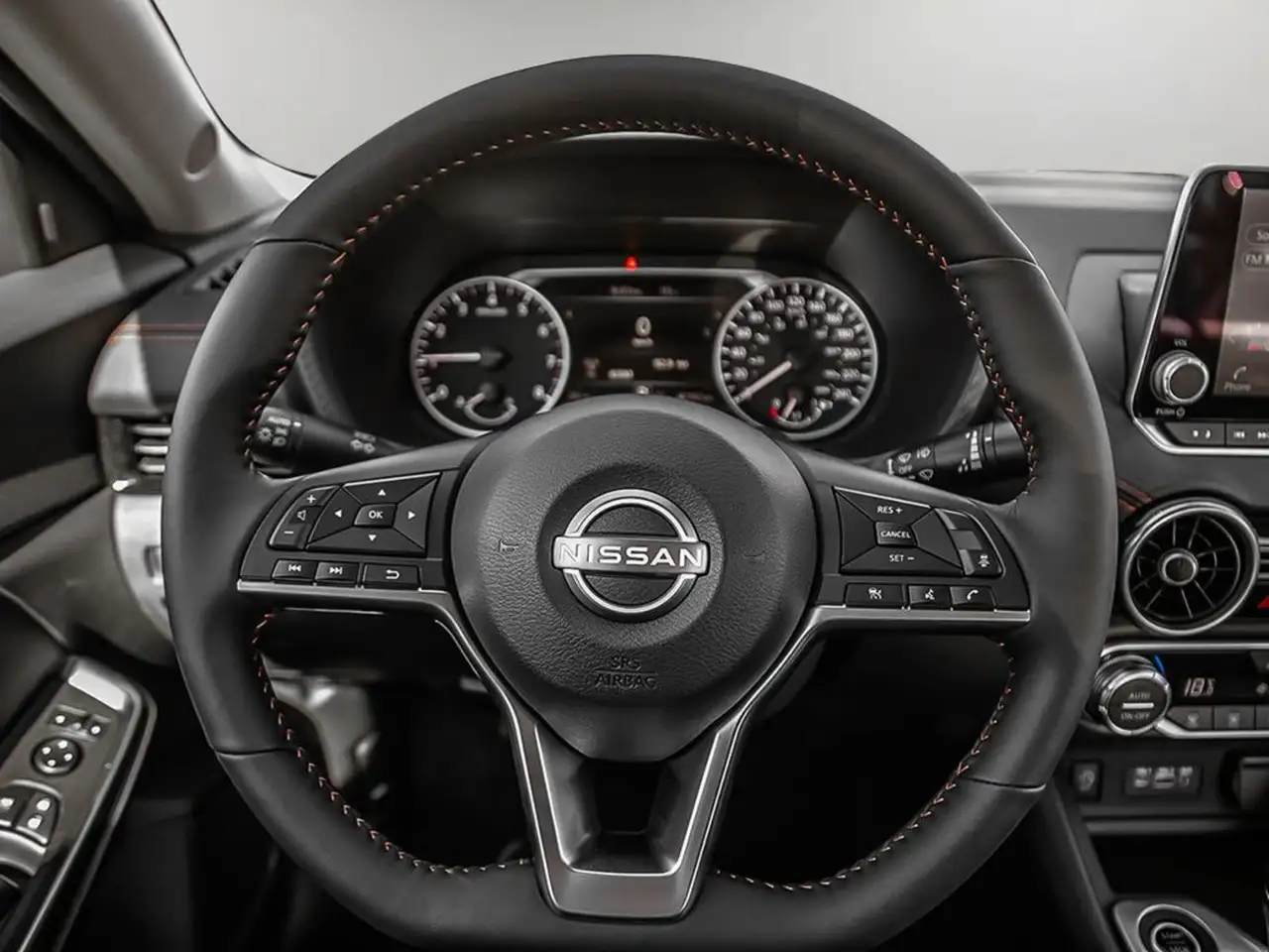 Nissan Sentra снимка Nissan Sentra