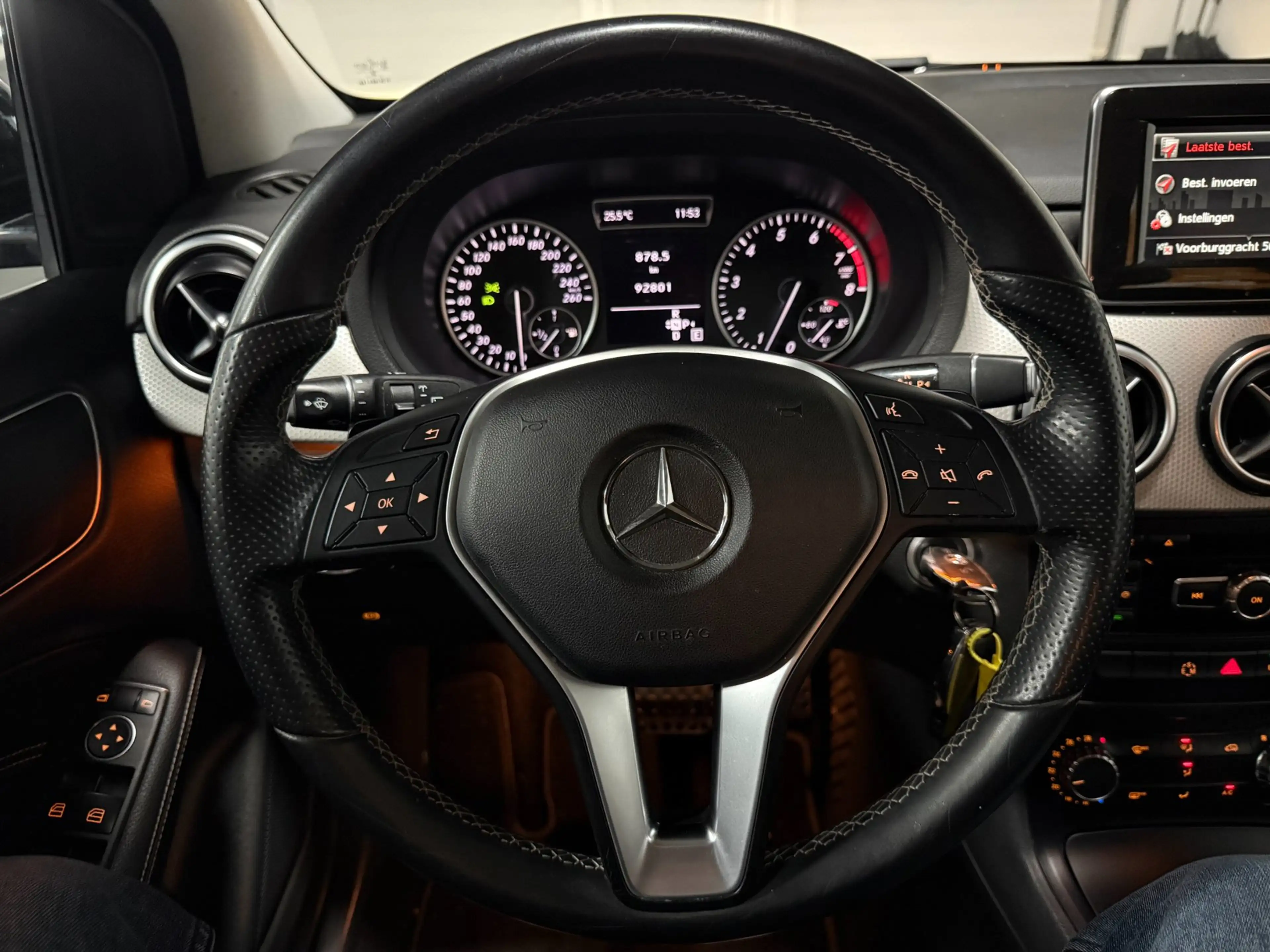 Mercedes-Benz B 180 Ambition Navigatie Ecc Dealer Auto! NAP BOVAG! — photo 14
