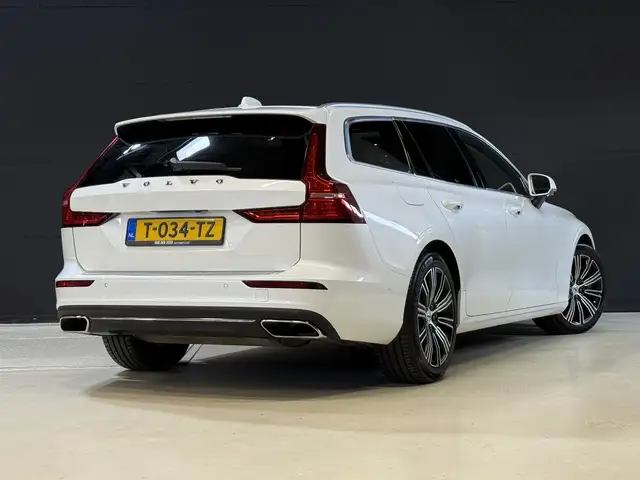 Volvo V60 view 12