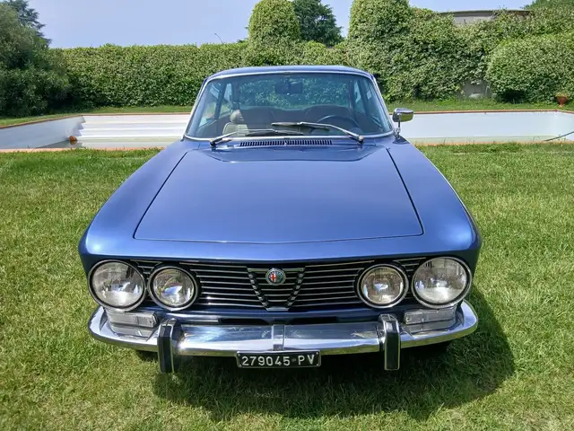 Alfa Romeo 2000 2000GT Mai restaurata