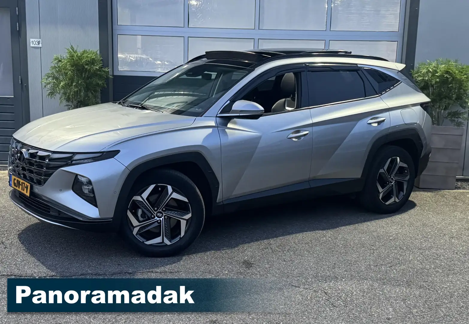 Hyundai TUCSON 1.6 T-GDI HEV Premium /PONA/ FULL OPTIE / CAMERA/ Grau - 2