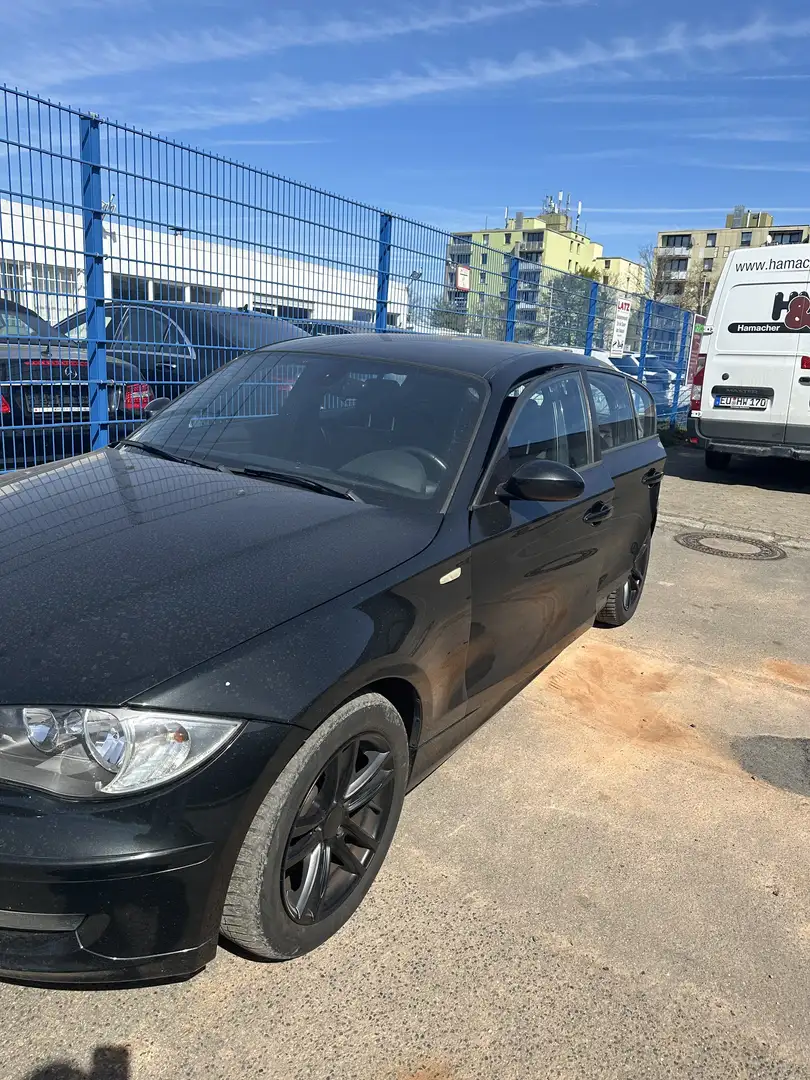 BMW 120 120d Noir - 1