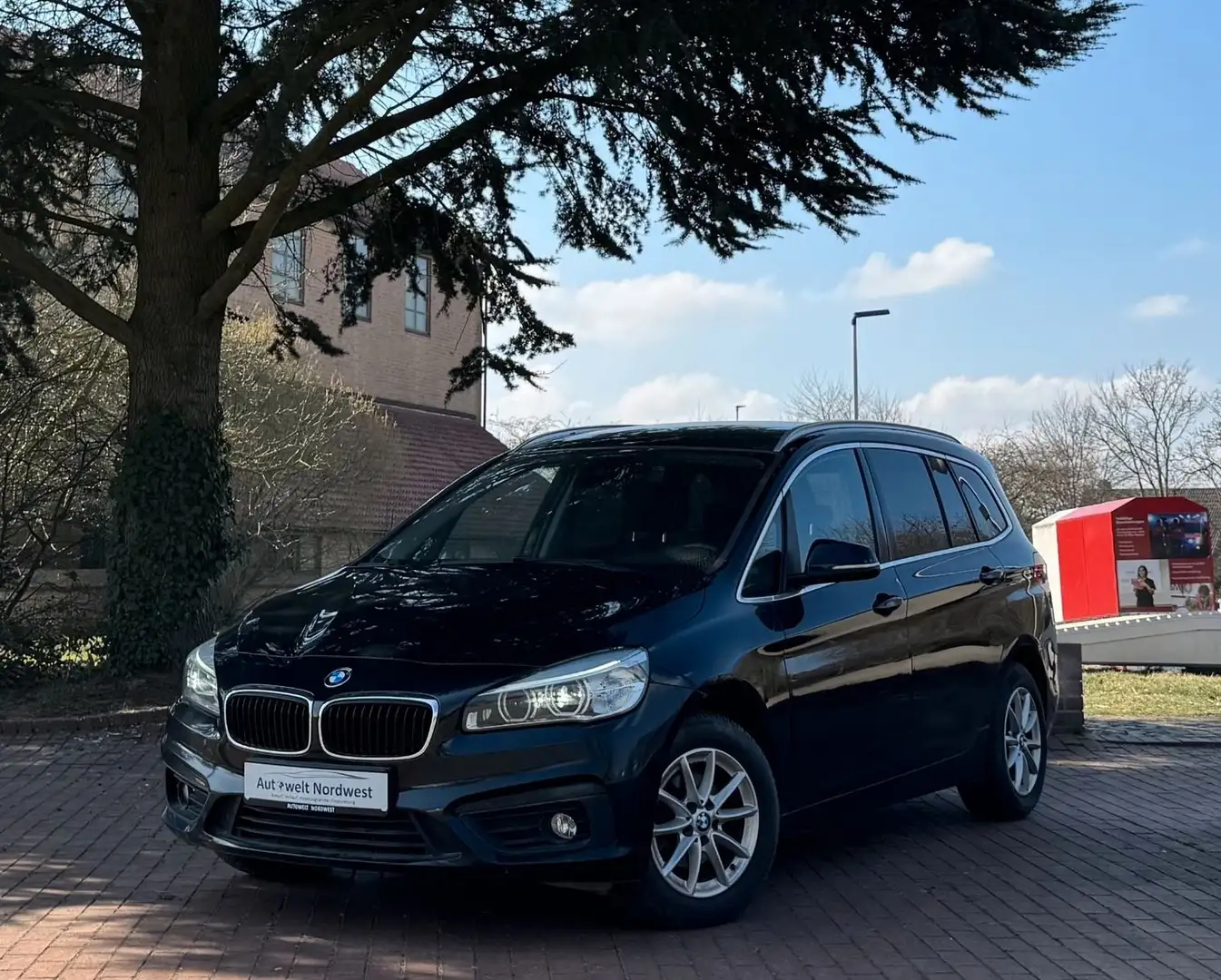BMW 218 d Gran Tourer Advan.7 Sitzer|Navi|Xenon|Aut! Noir - 1