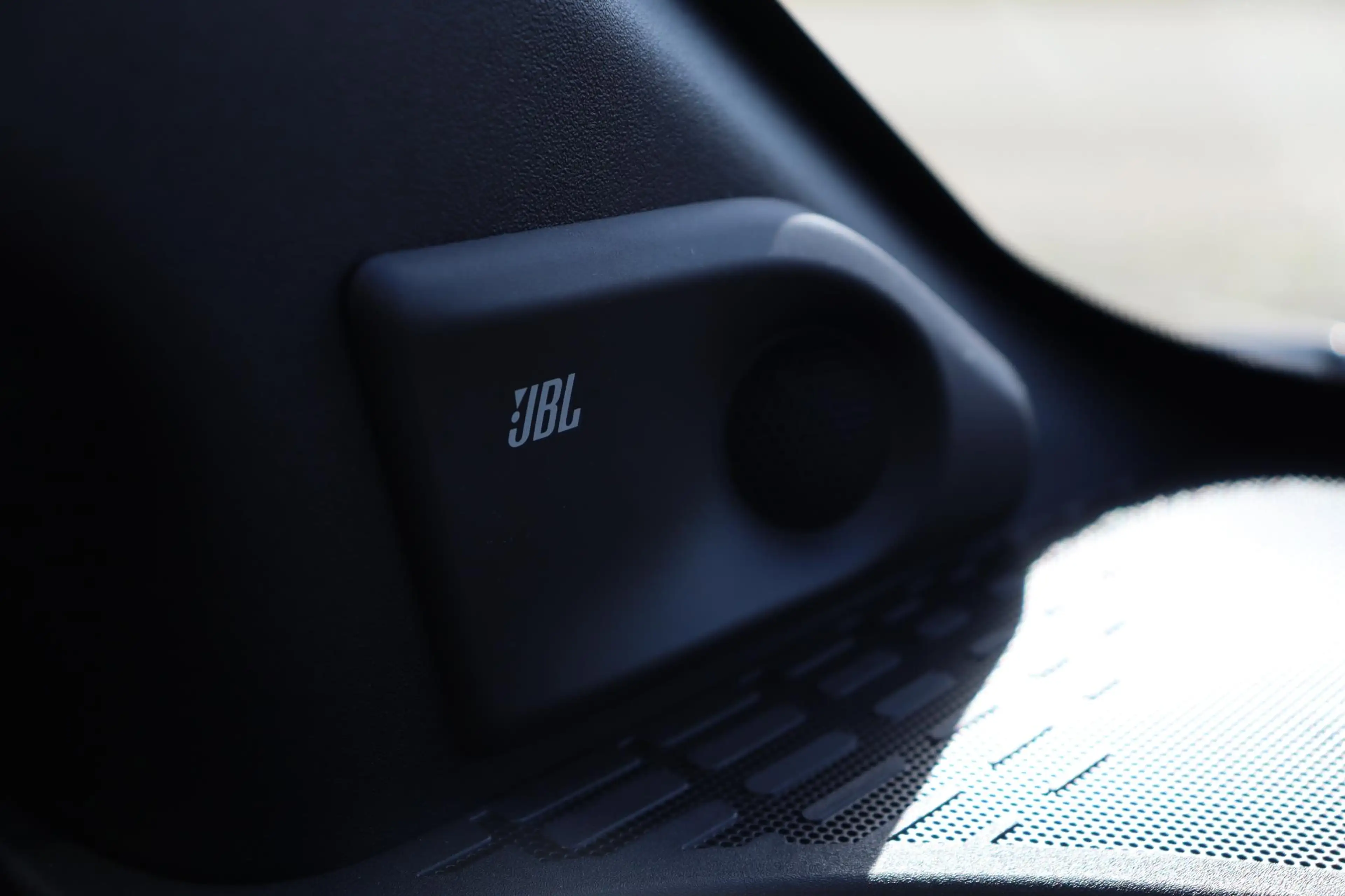 Toyota bZ4X Touring Executive AWD 75 kWh, 20 Inch LM, Panorama — photo 10