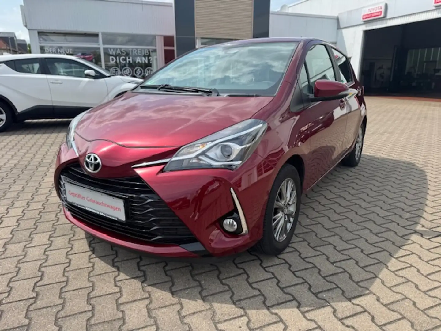 Toyota Yaris 1,5-Dual-VVT-iE Comfort mit Design-Paket - 1