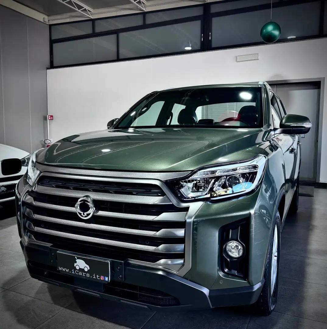 SsangYong Rexton Sports XL 2.2 4WD Double Cab Icon Groen - 2