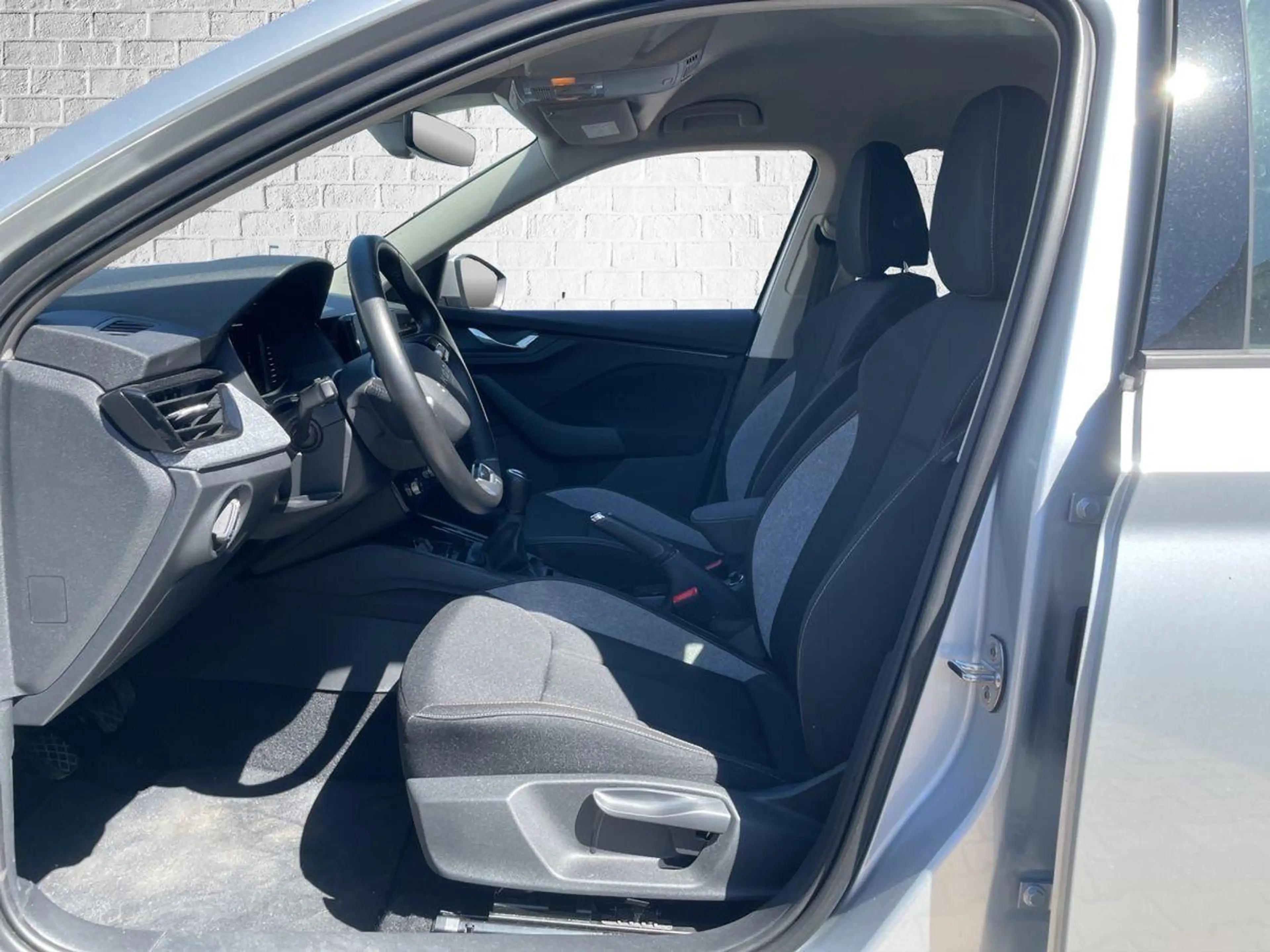 Skoda Kamiq Selection 1.0 TSI 85 kW LED/AHK Vorbe. — photo 9
