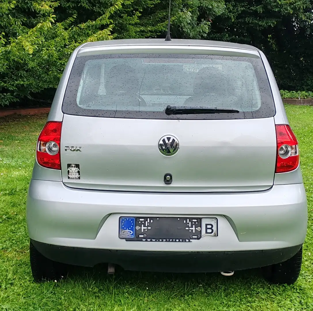 Volkswagen Fox Fox 1.2i Gris - 2