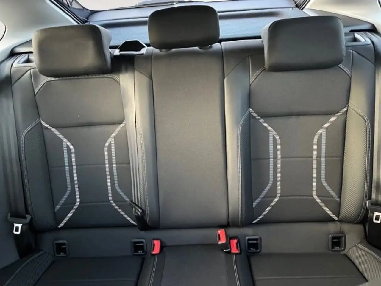Volkswagen Taigo 1.0 TSI Style Navi,AHK,Regensensor 13