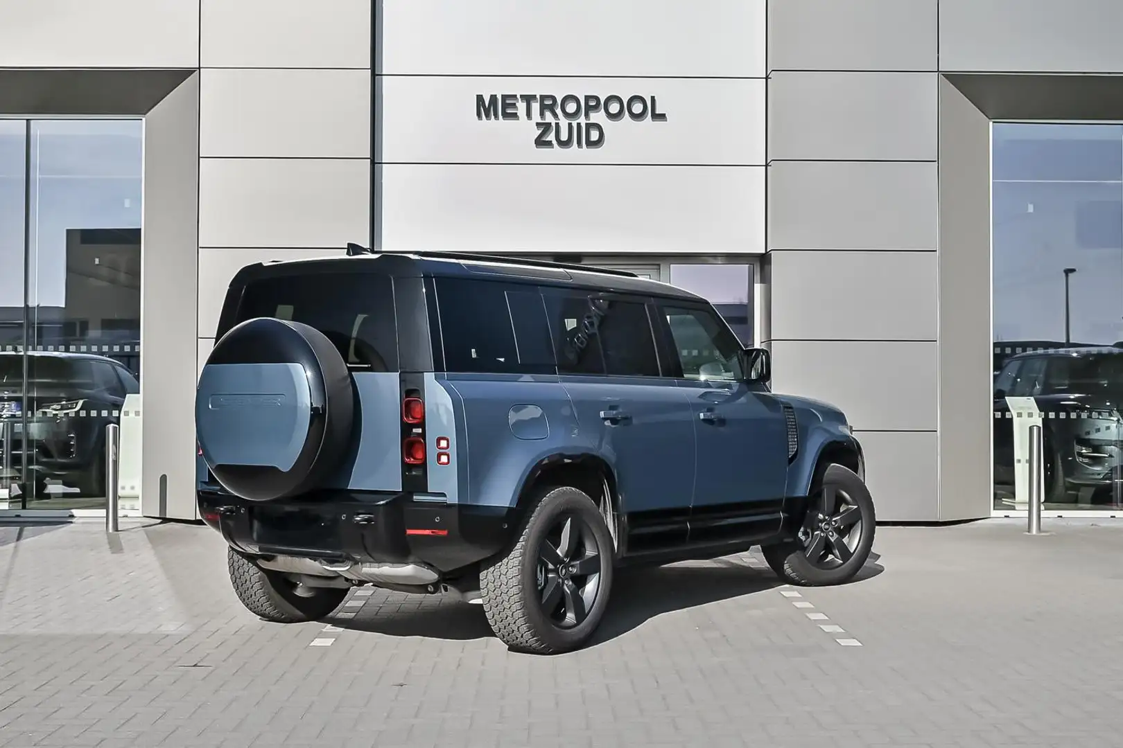 Land Rover Defender 110 D250 X-Dynamic SE/ geen in Bleu - 2