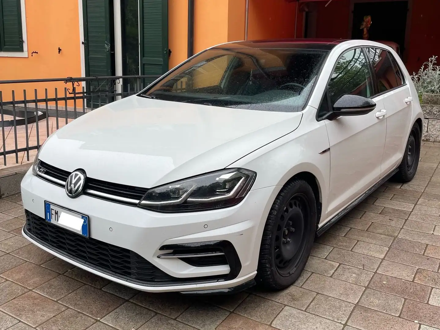 Volkswagen Golf 7.5 R Line 5p 2.0 TDI Bianco - 2