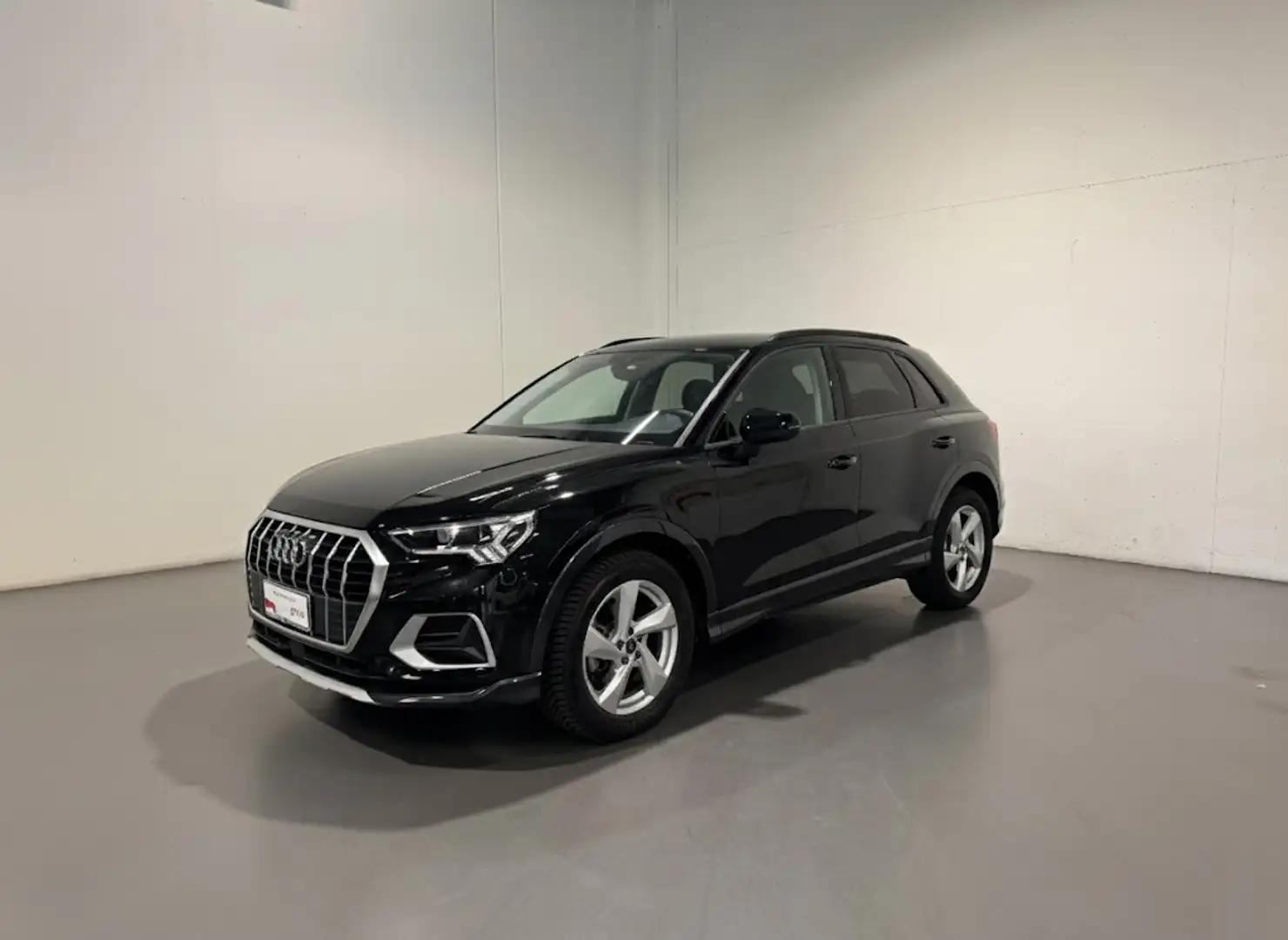Audi Q3 35 TDI S-TRONIC BUSINESS ADVANCED Zwart - 2