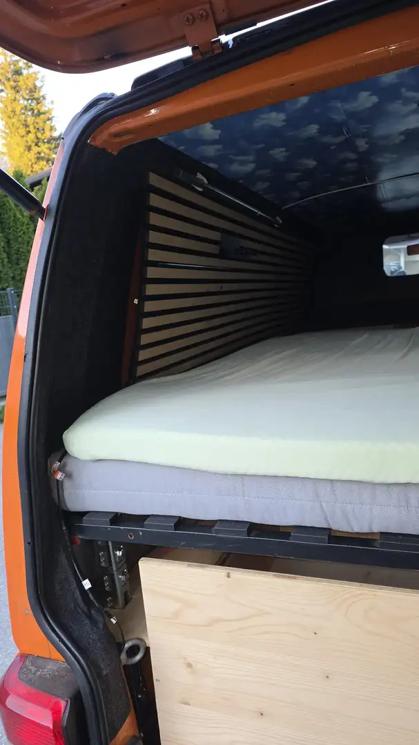 Volkswagen T4 Orange - 2