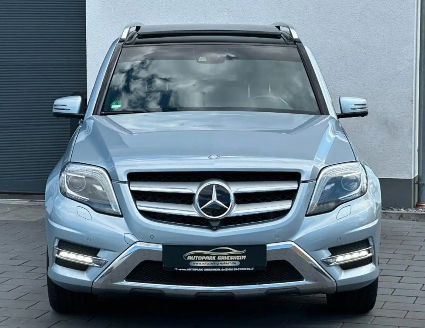 Mercedes-Benz GLK 350 CDI BlueE 4Matic*AMG*VOLL*PANO*360°AHK* Zilver - 2