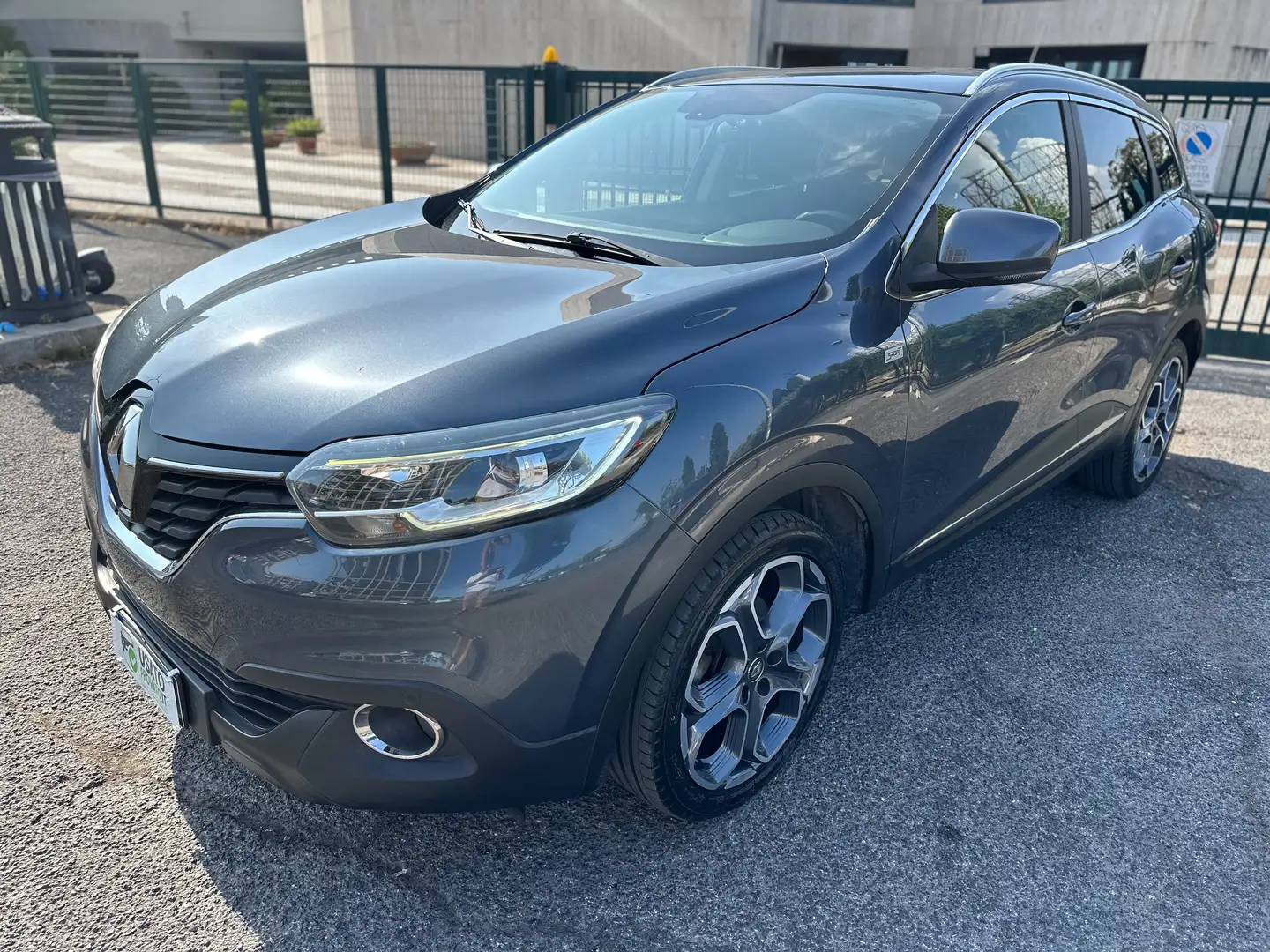 Renault Kadjar 1.5dci 110cv E6 Sport Automatica GANCIO TRAINO Gris - 1