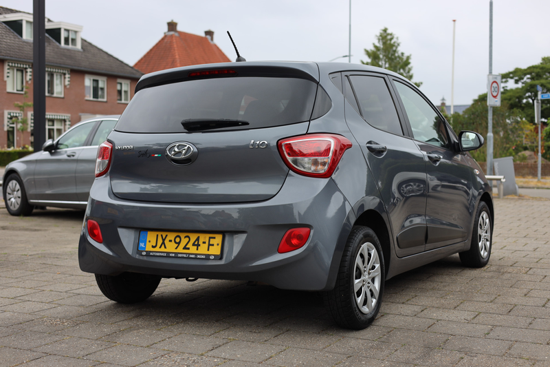 Hyundai i10 1.0i i-MOTION GO | CLIMA | CRUISE | NAVI — photo 2
