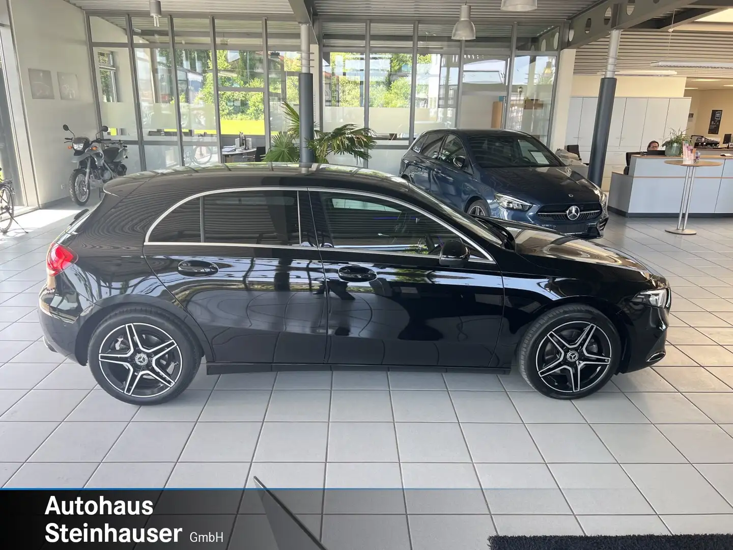 Mercedes-Benz A 220 A 220 d Progressive+Navi.Premium+LED+Kamera Autom. Zwart - 2