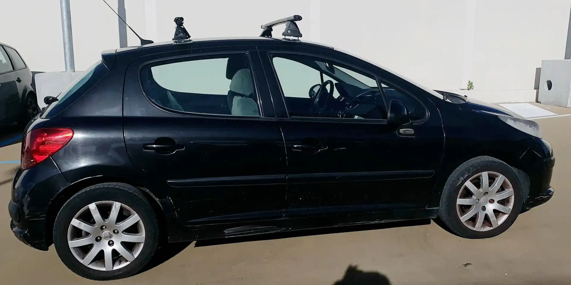 Peugeot 207 207 5p 1.6 hdi 16v XT Nero - 2