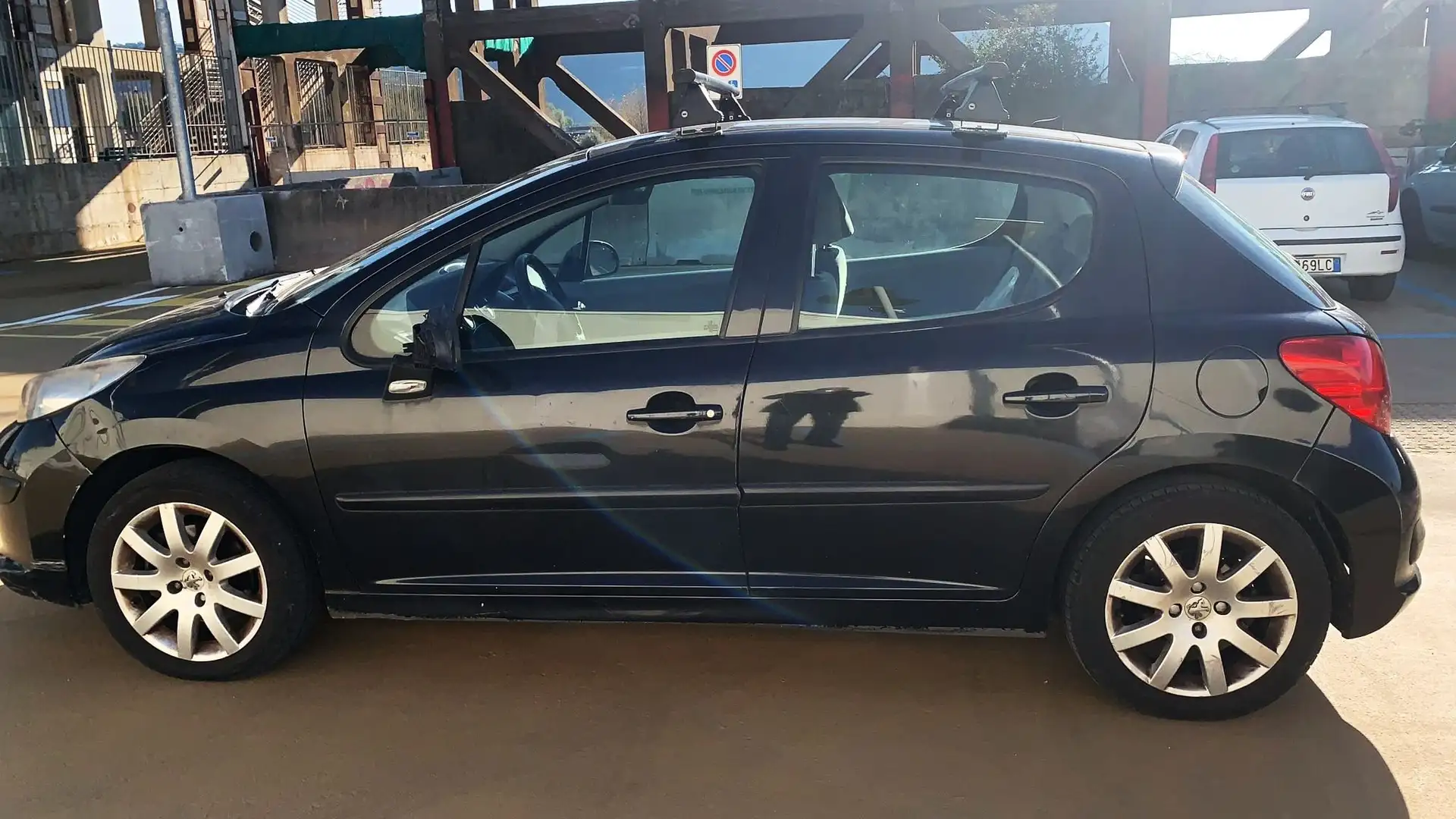 Peugeot 207 207 5p 1.6 hdi 16v XT Nero - 1