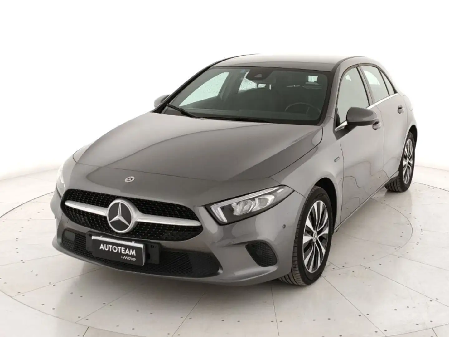 Mercedes-Benz A 250 Classe A 250 e phev (eq-power) Business auto extra Grijs - 1