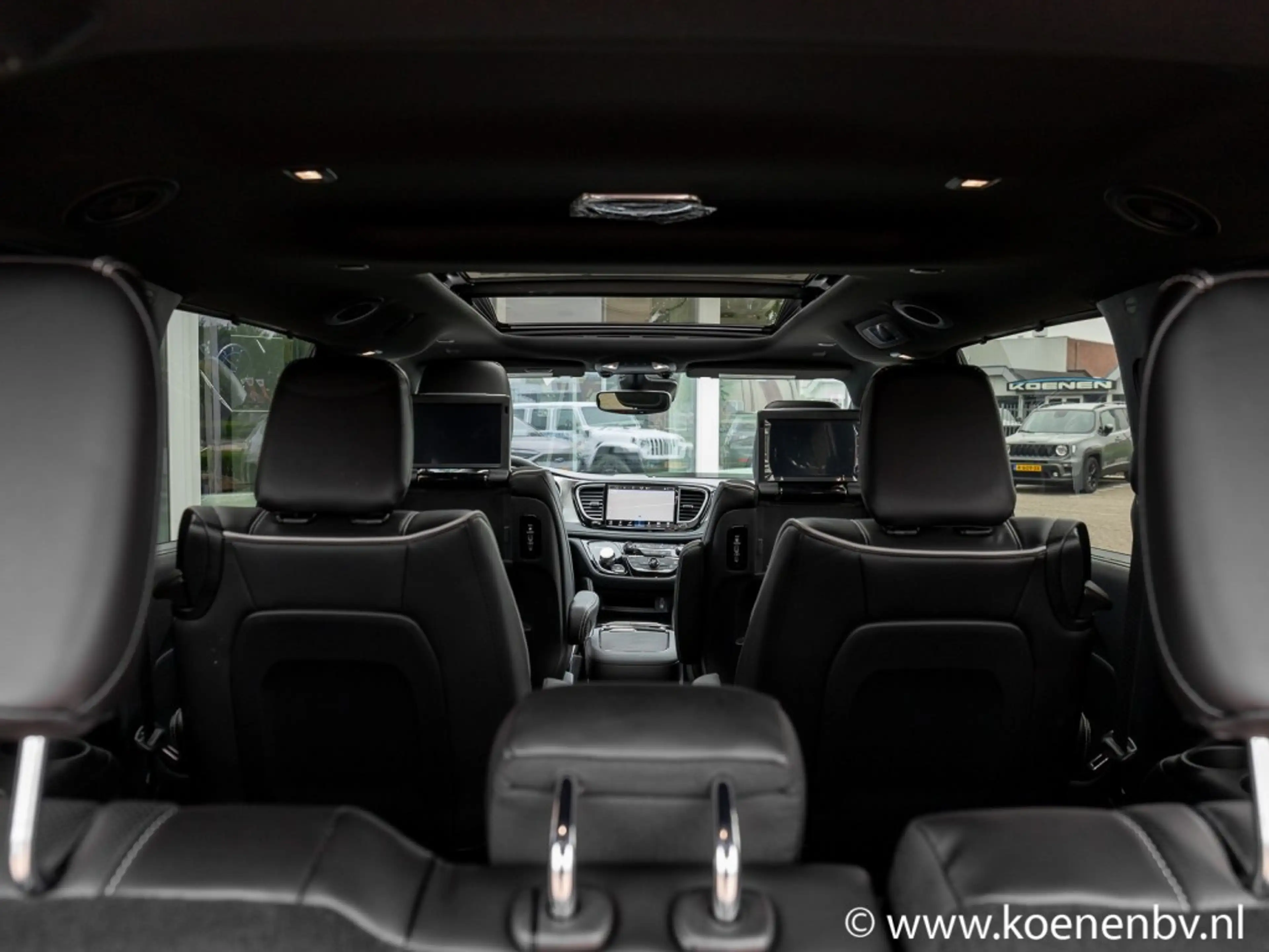 Chrysler Pacifica 3.6 V6 HYBRID Limited S — photo 18