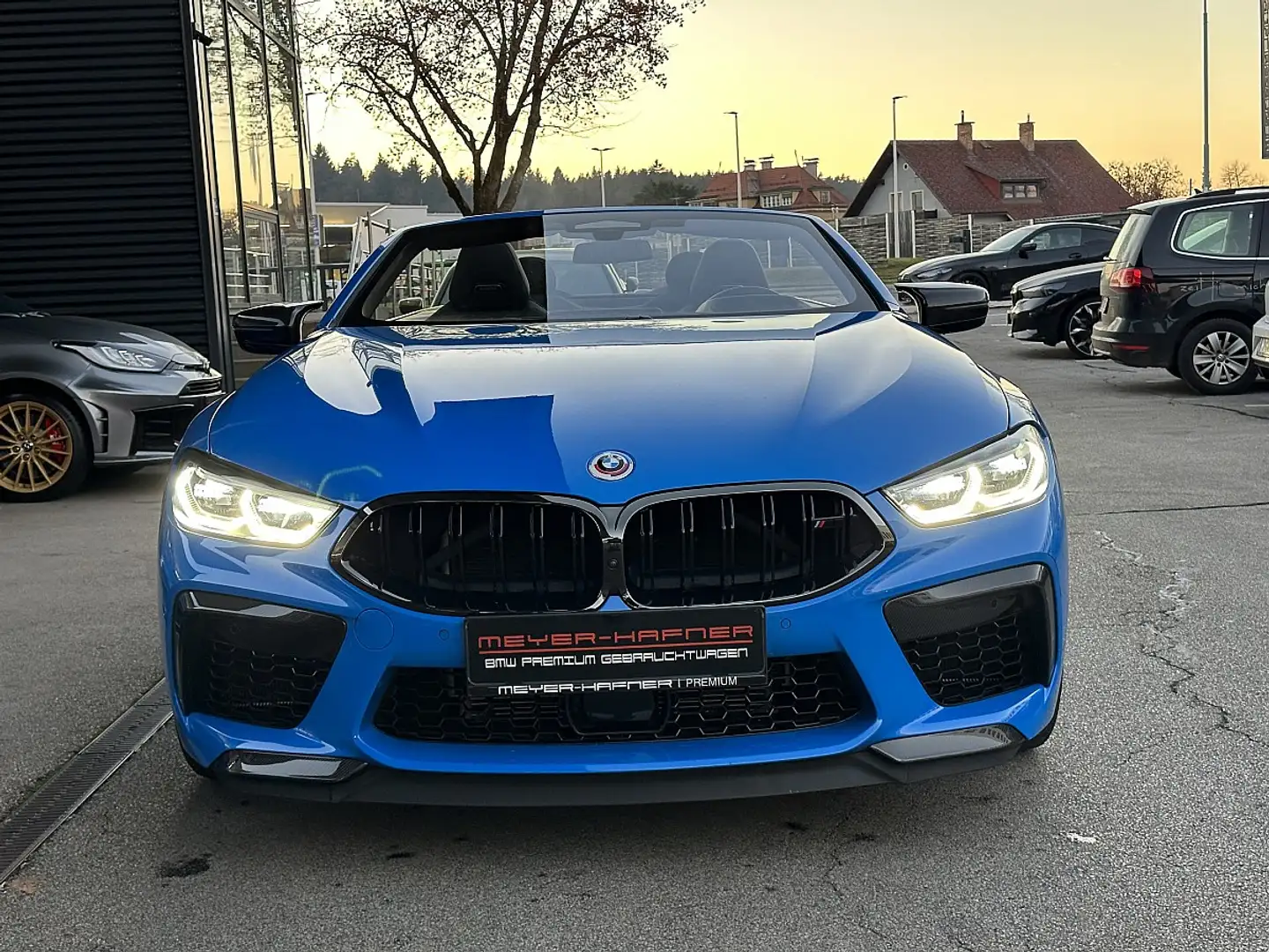 BMW M8 Competition Cabrio 50 Years Sondermodell, Indiv... Blau - 2