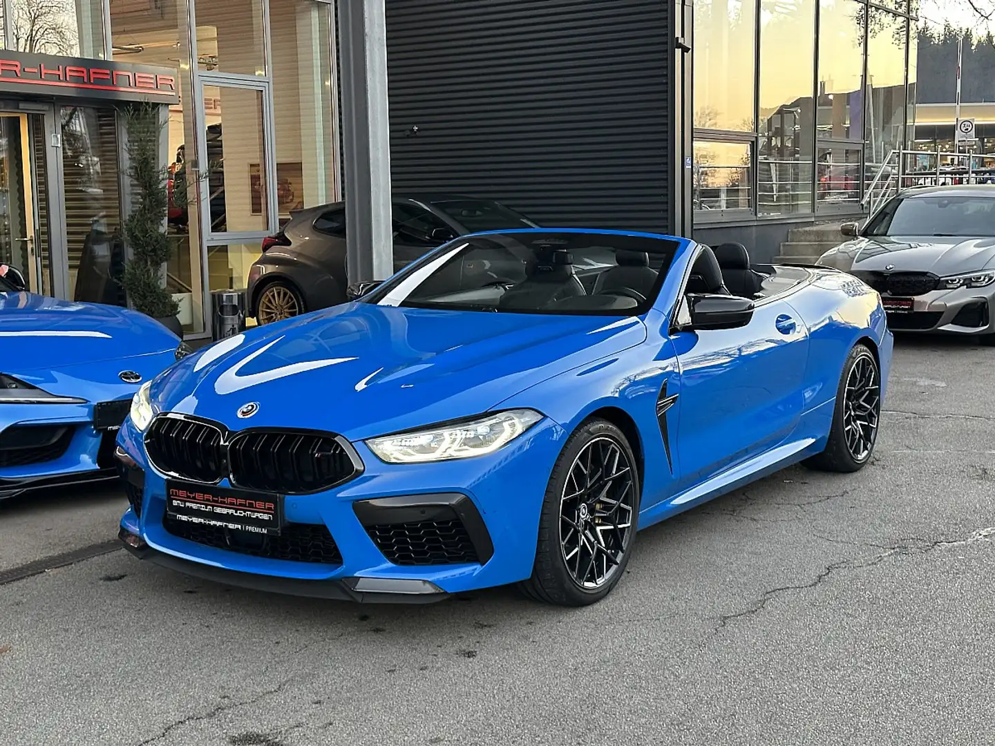 BMW M8 Competition Cabrio 50 Years Sondermodell, Indiv... Blau - 1