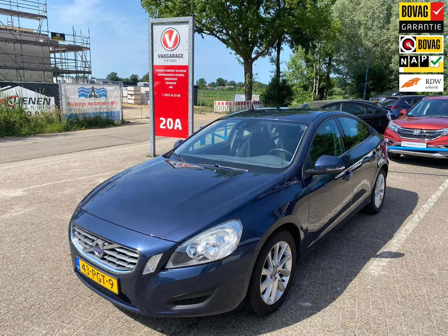 Volvo S60 1.6 T4 Kinetic | Origineel Nederlands | Trekhaak | Blauw - 1