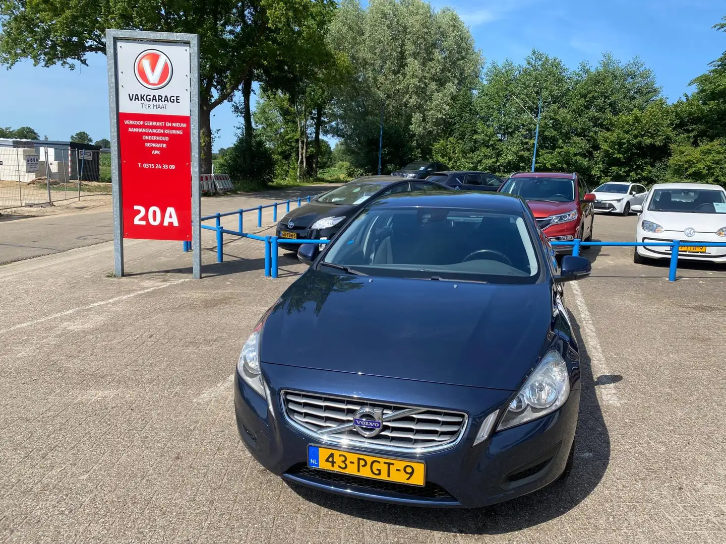 Volvo S60 1.6 T4 Kinetic | Origineel Nederlands | Trekhaak | Blauw - 2