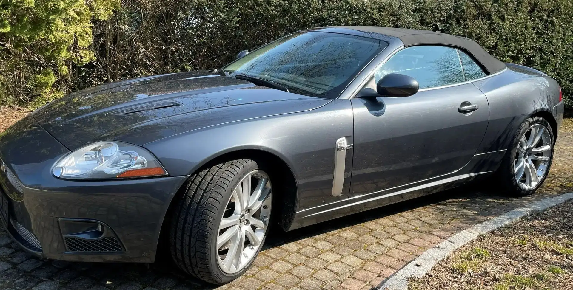Jaguar XKR Cabriolet - 1