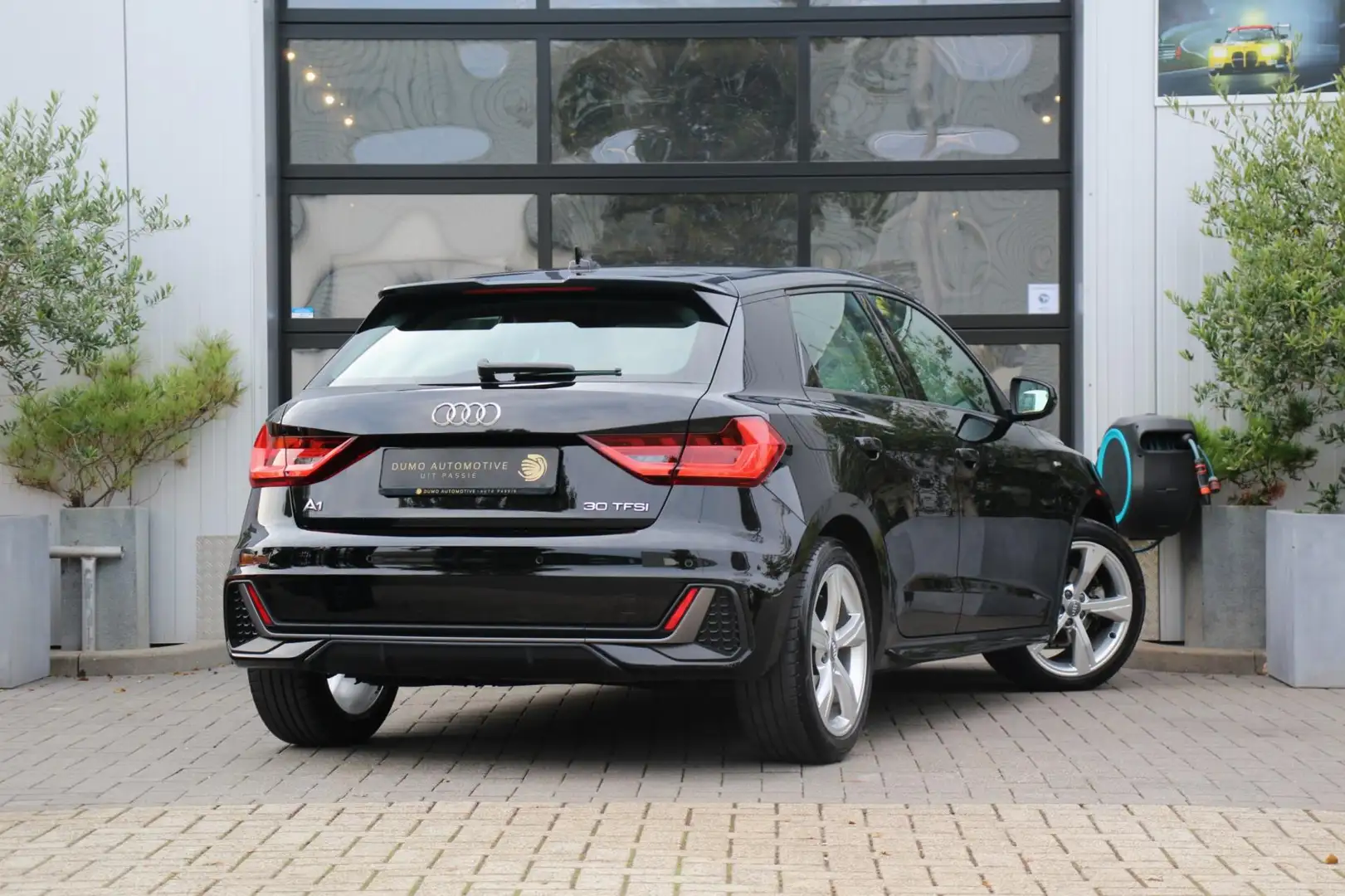 Audi A1 Sportback 30 TFSI S Line - VIRTUAL - LED - MATRIX Schwarz - 2