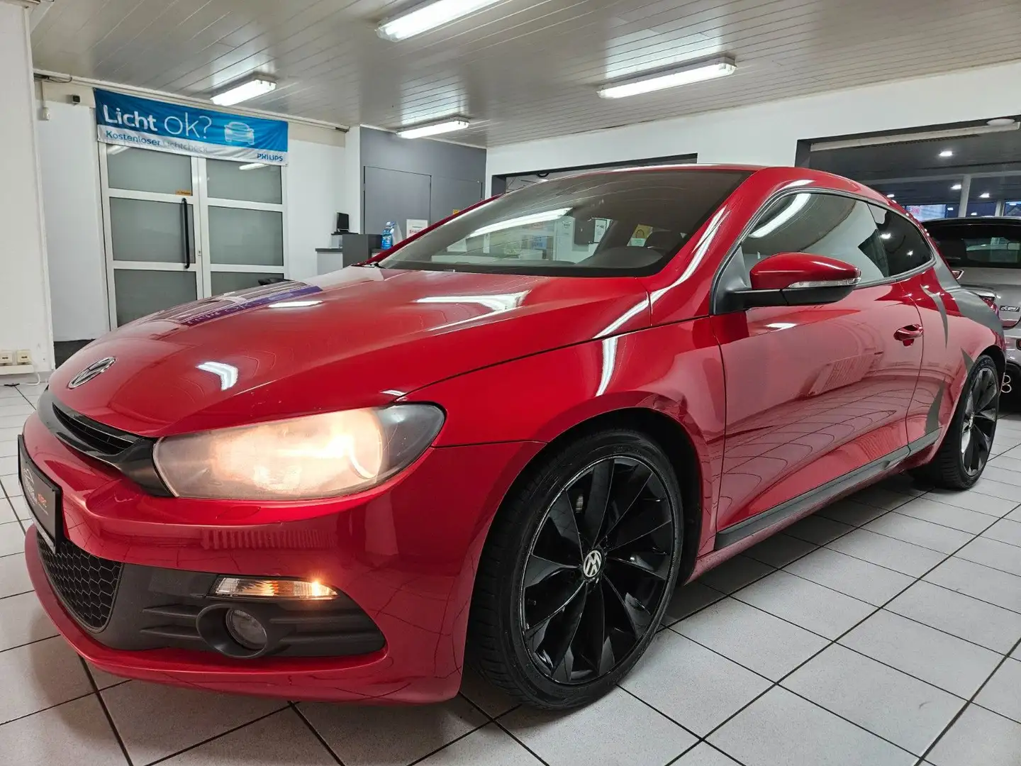 Volkswagen Scirocco 2.0 TSI SportPa*Navi*Sitheiz.*R-Cam*DAB Rot - 2