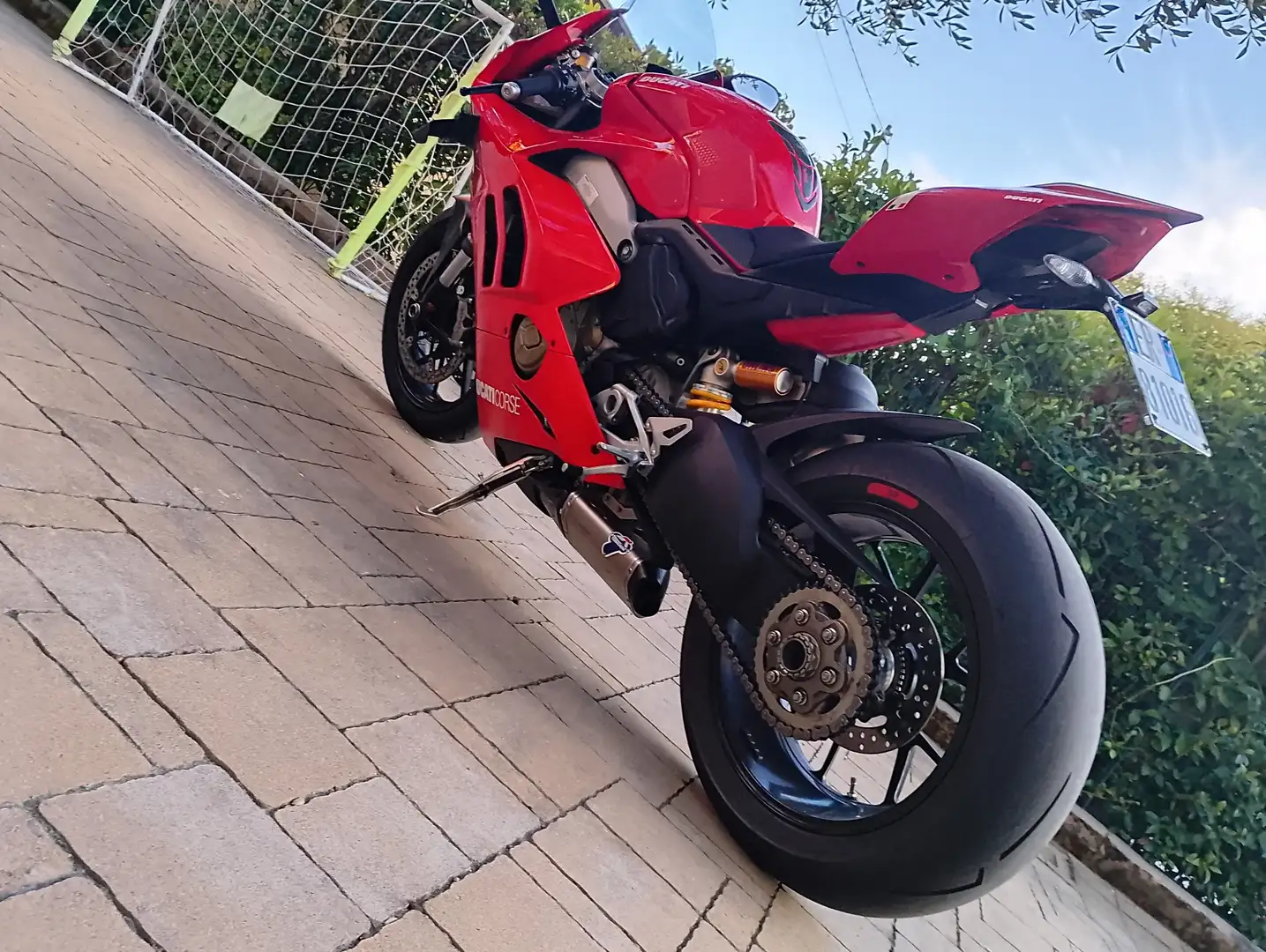 Ducati Panigale V4 base Piros - 2