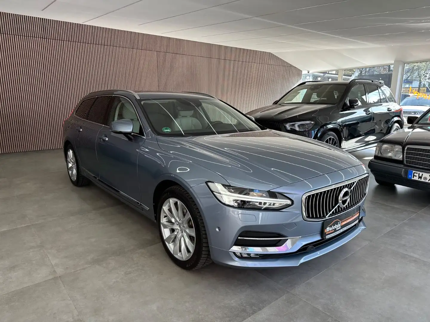 Volvo V90 2.0 D5 AWD Inscription*ACC*AHK*Leder*Memory* Blue - 1