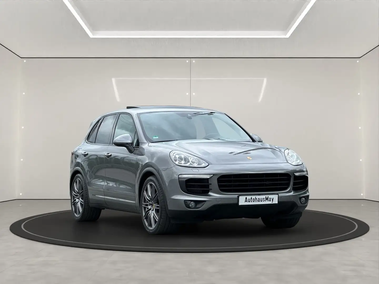 Porsche Cayenne V8 S Diesel Panorama Luft Bose Grijs - 1