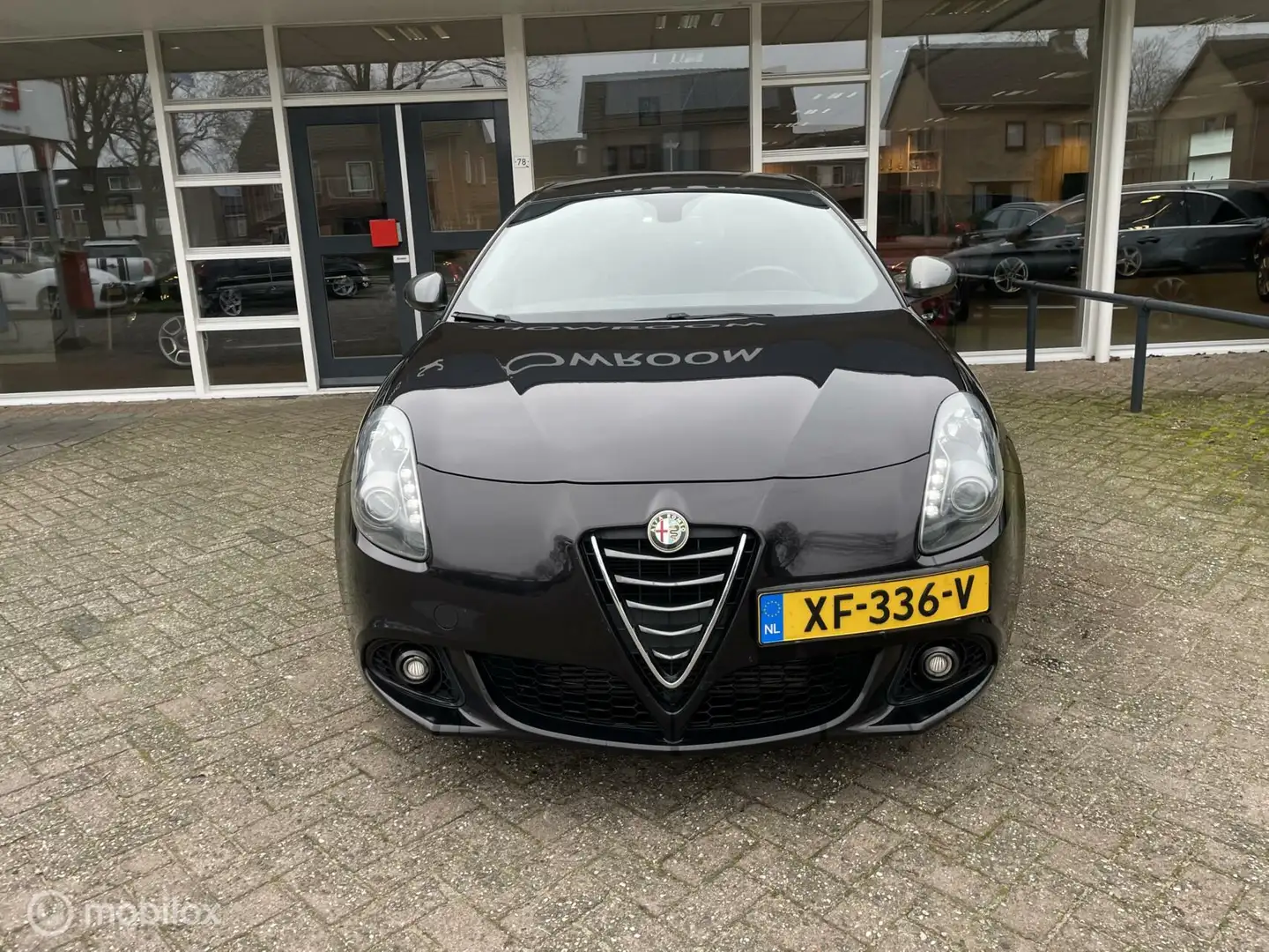 Alfa Romeo Giulietta 1.4 T Exclusive Qv-Line Navi, Bluetooth, Pdc, Lm.. Zwart - 2