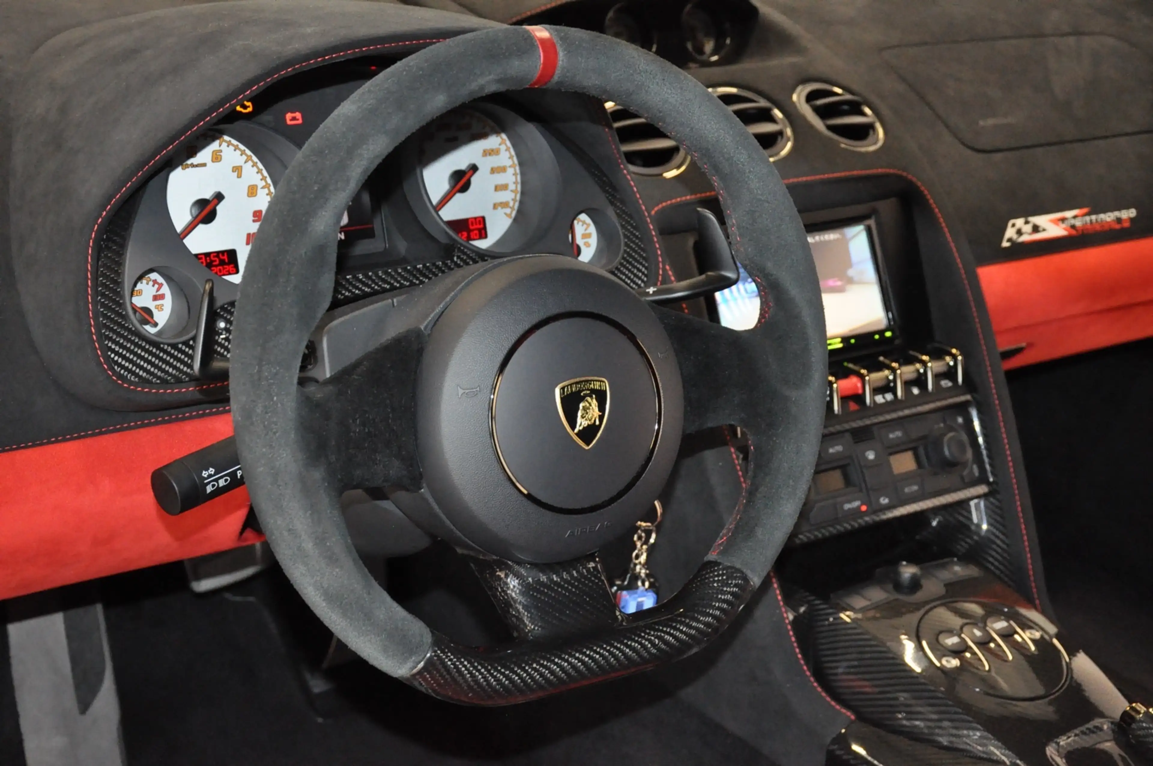 Lamborghini Gallardo LP570-4 Super Trofeo Stradale 12.101 km — photo 8