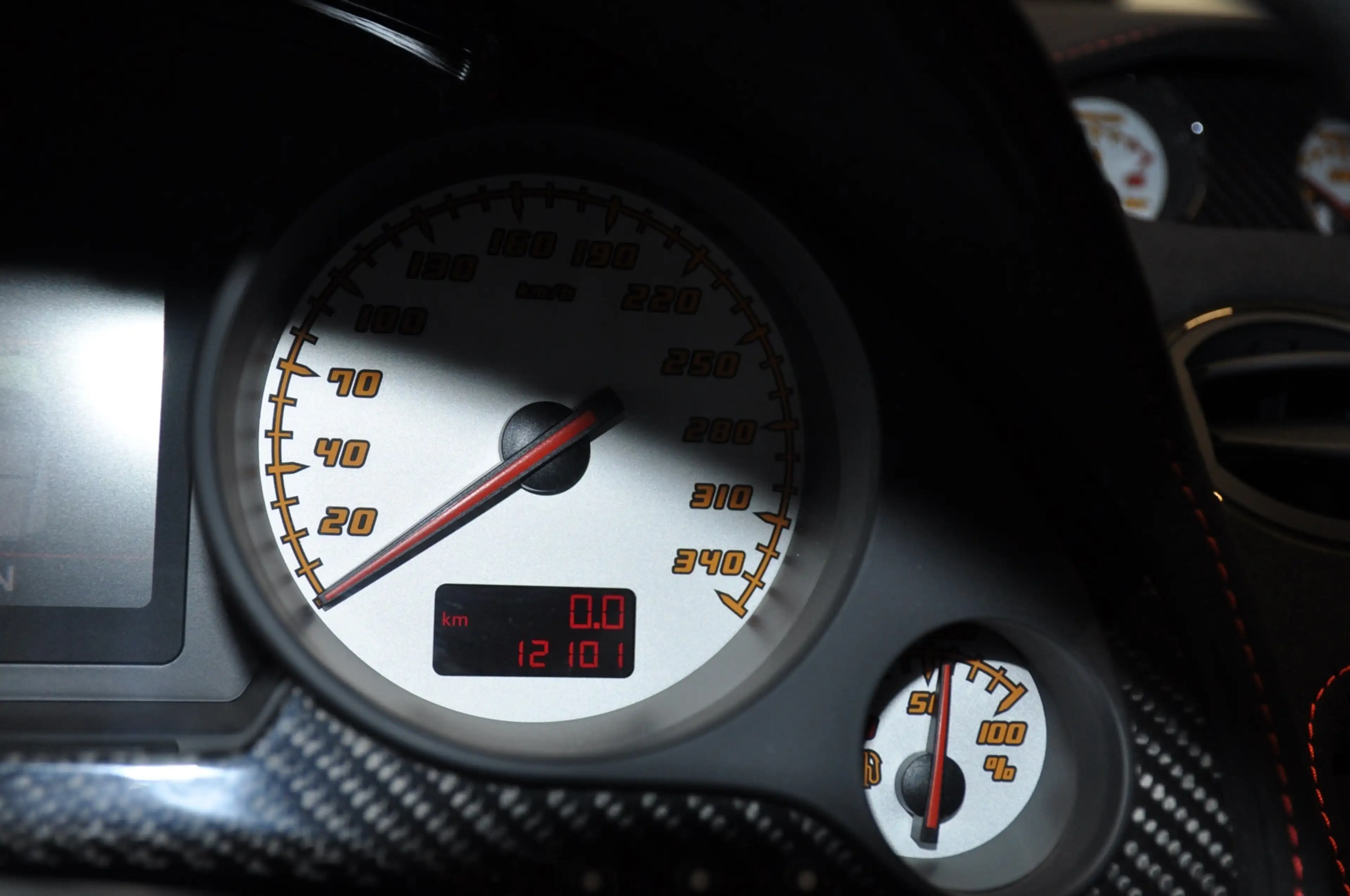 Lamborghini Gallardo LP570-4 Super Trofeo Stradale 12.101 km — photo 6