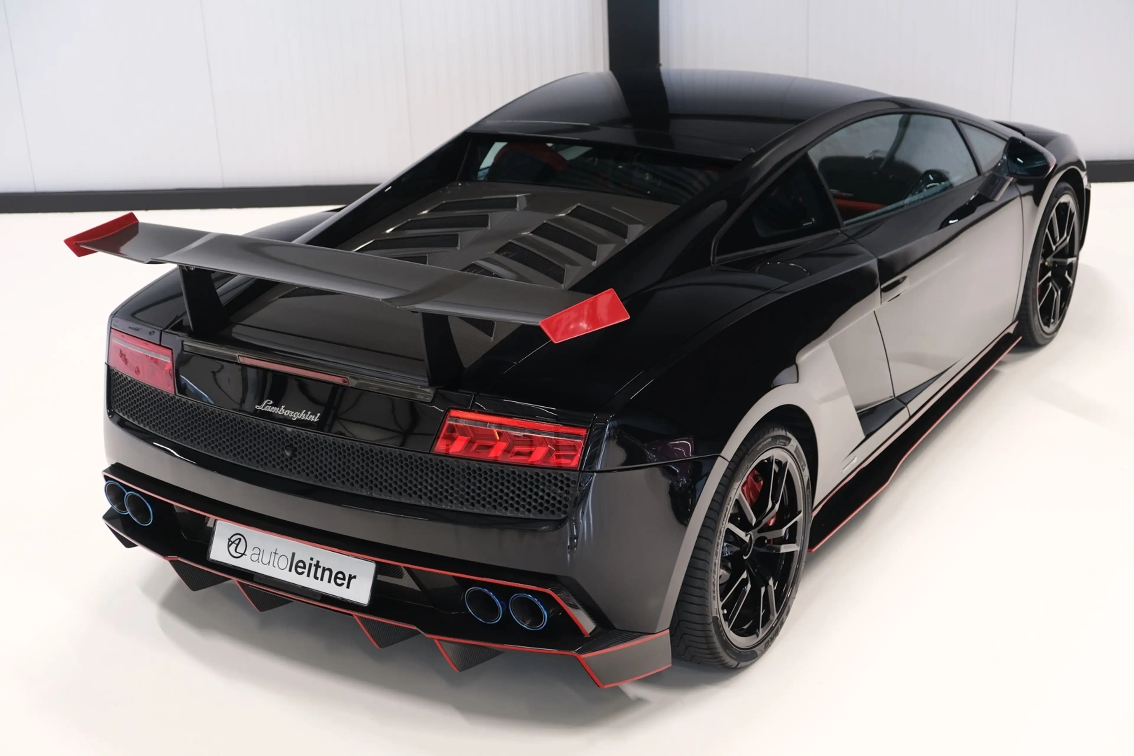 Lamborghini Gallardo LP570-4 Super Trofeo Stradale 12.101 km — photo 3