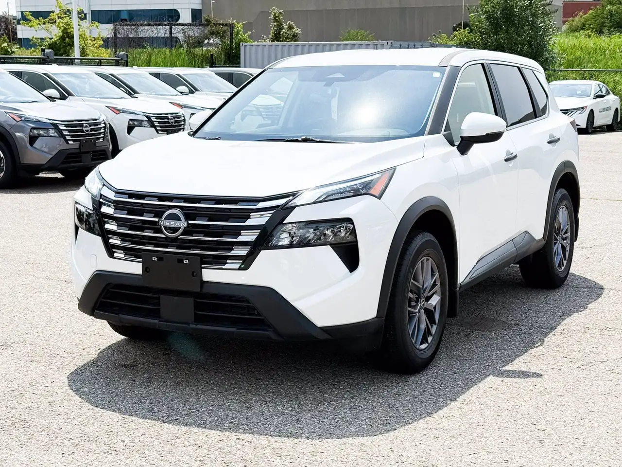 Nissan Rogue снимка Nissan Rogue