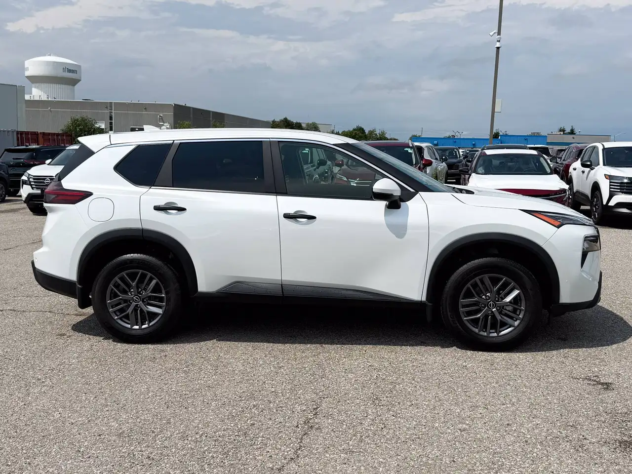 Nissan Rogue снимка Nissan Rogue