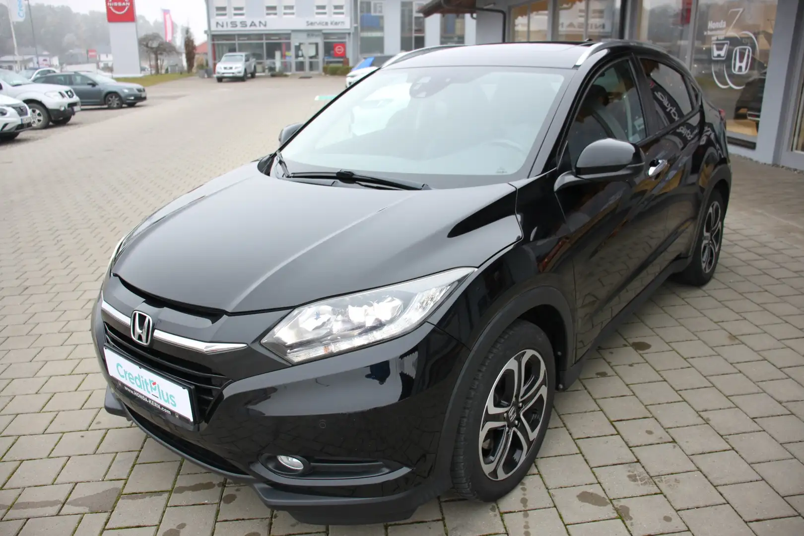 Honda HR-V 1.5 Executive i-VTEC Schwarz - 1