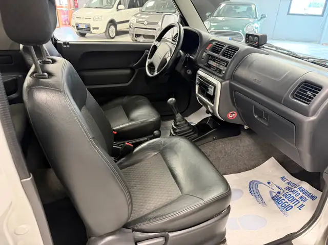 Suzuki Jimny view 14