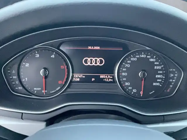 Audi A4 view 13