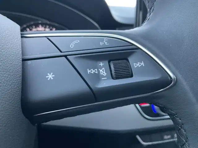 Audi A4 view 14
