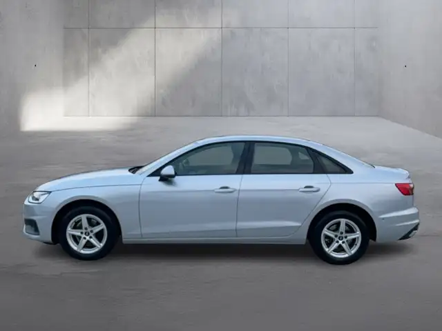 Audi A4 view 3