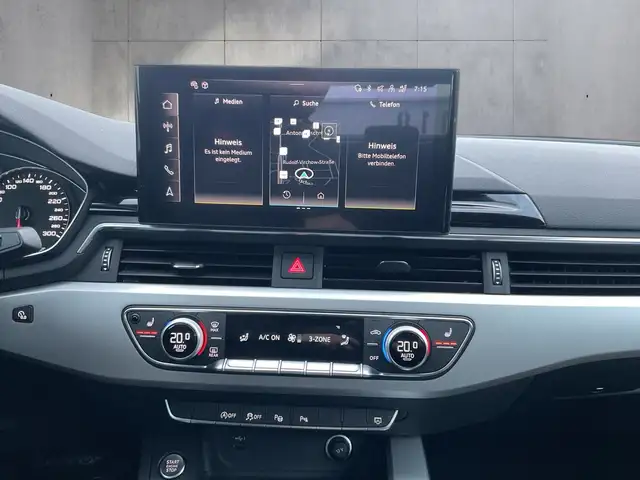Audi A4 view 15