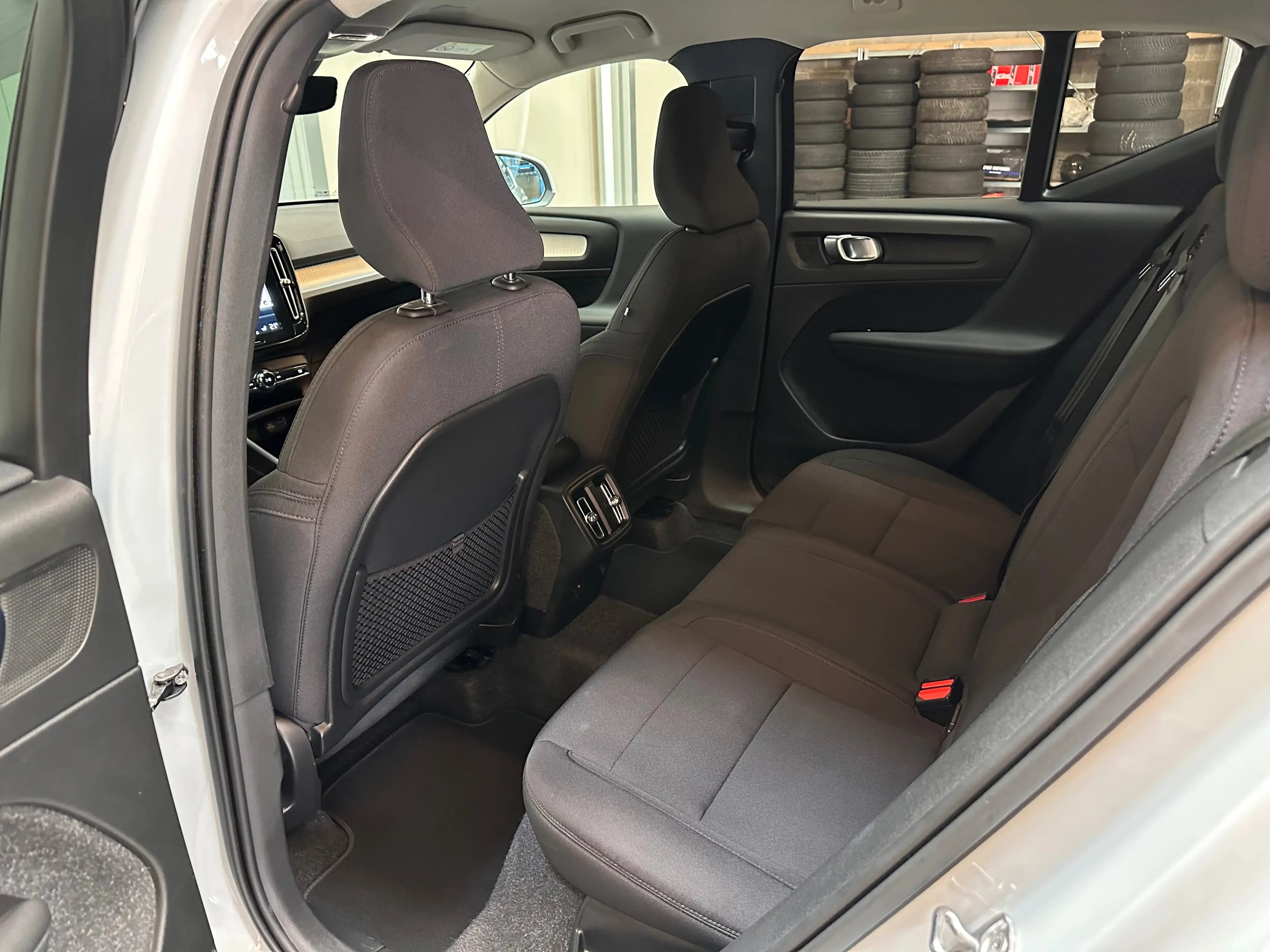 Volvo XC40 *GARANTIE 12 MOIS* XC40 1.5 T2 Momentum  Geartronic — photo 10