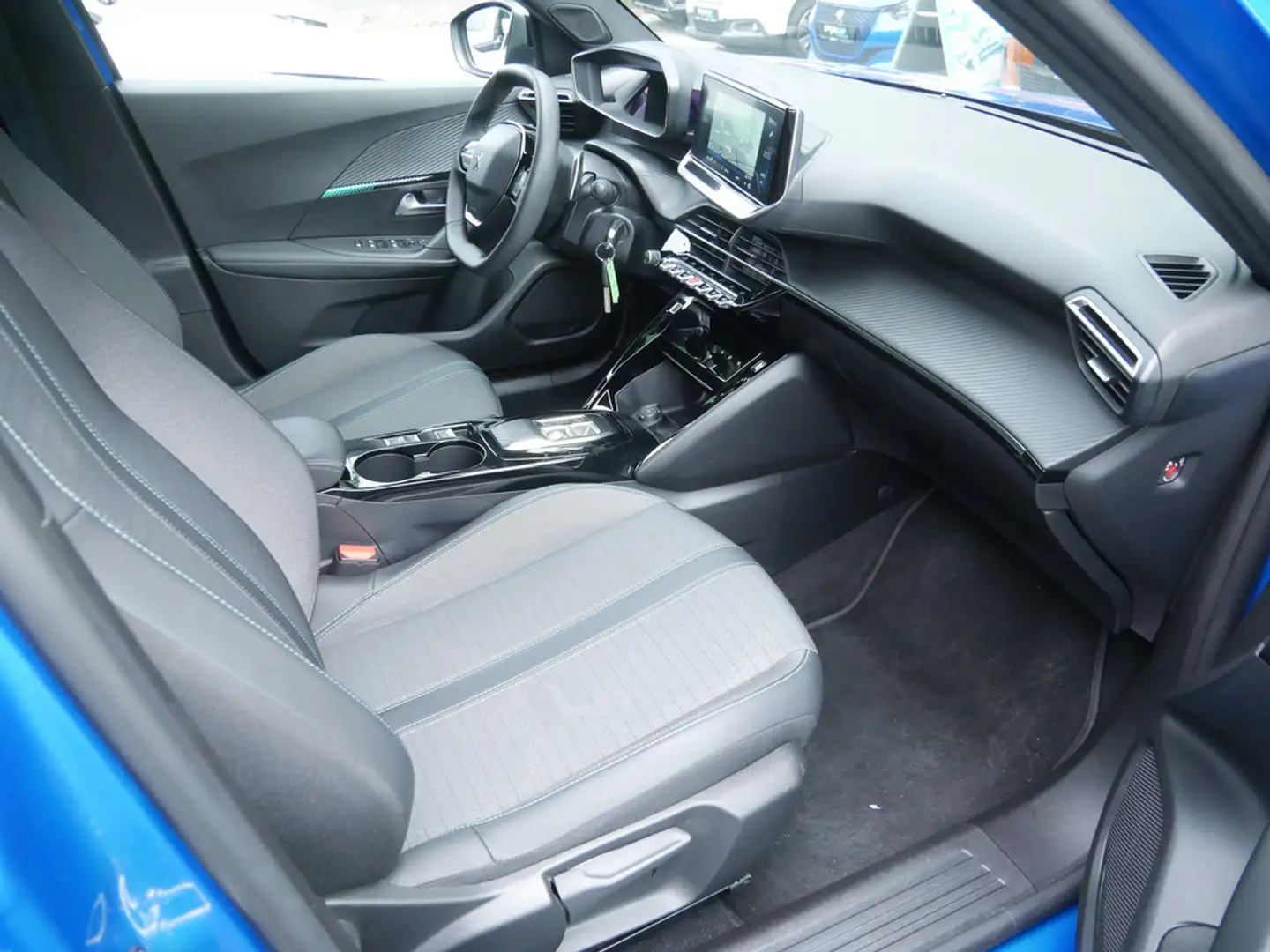 Peugeot 2008 Allure Pack PureTech 130 KAMERA NAVI LED Blau - 2